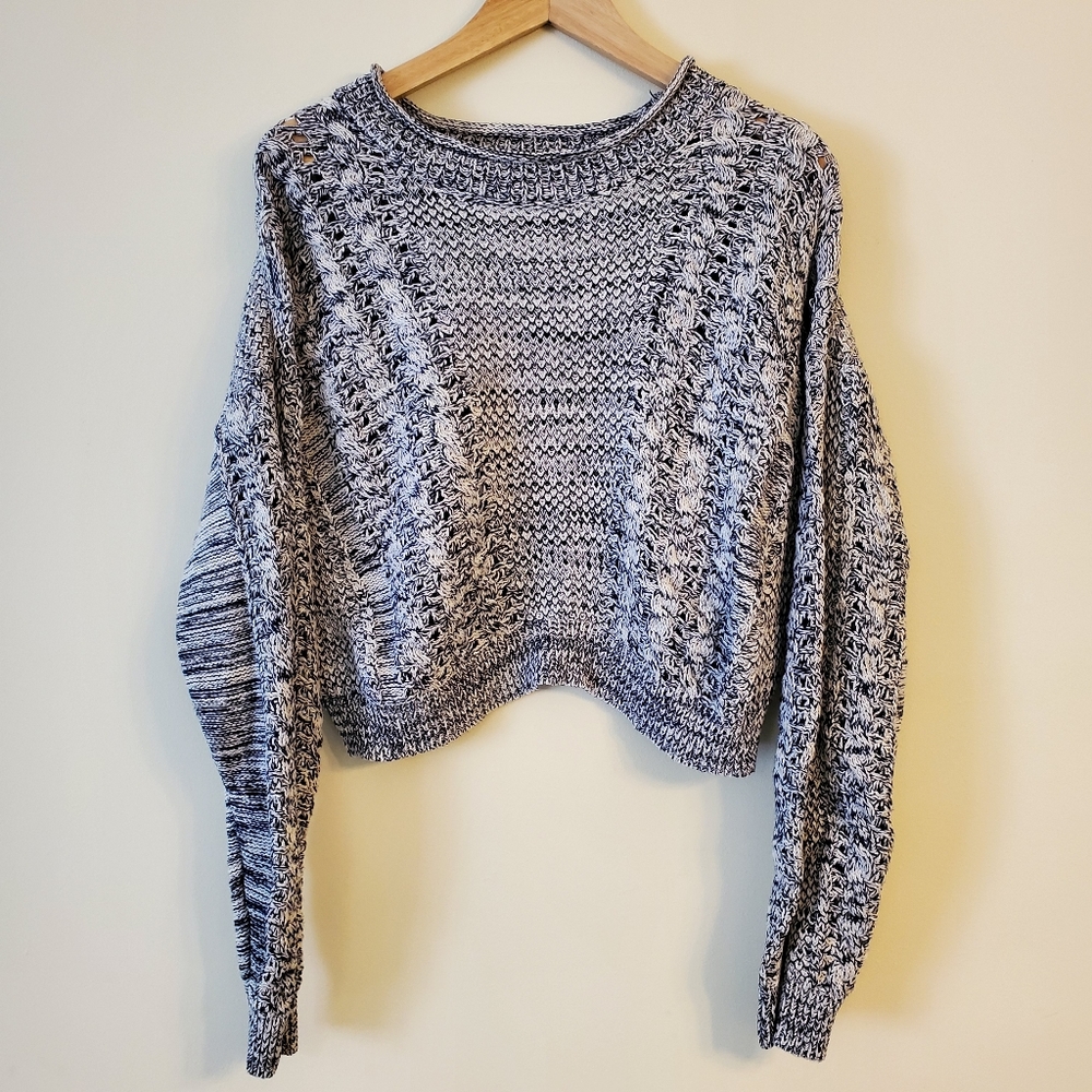 Forever 21 Navy Blue White Marled Cable Knit Scoop Neck Crop Sweater Size: M